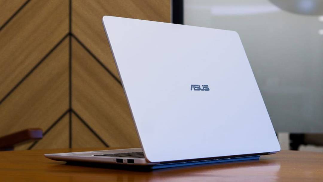 ASUS Vivobook S14: Laptop Tipis Ringan untuk Produktivitas Mobile