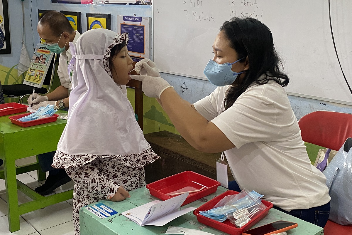 8 dari 10 Anak Alami Karies: Strategi Pencegahan yang Efektif di Rumah