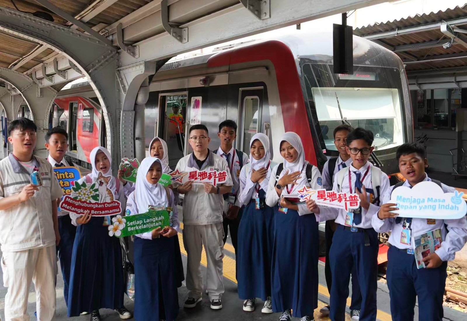 Satu Jalur, Sejuta Cerita: Kompetisi Seni KRL yang Menghidupkan Perjalanan Commuter