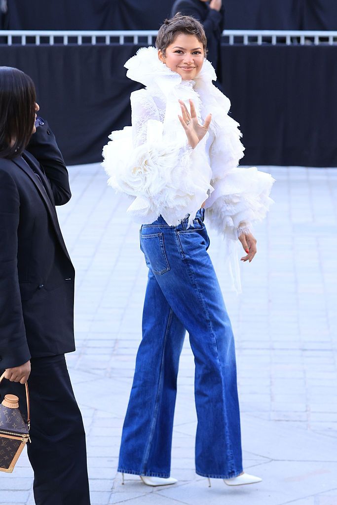 Daur Ulang Outfit Haute Couture: Pesan Baru dari Runway