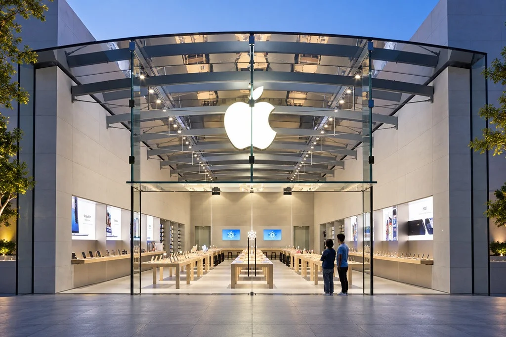 MacBook Pro OLED Layar Sentuh: Era Baru Laptop Profesional
