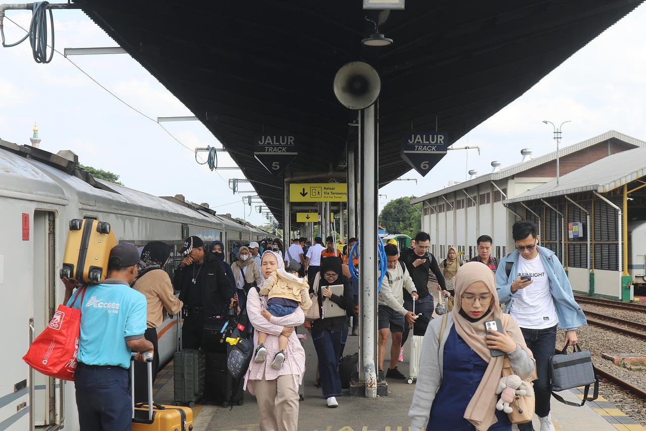 Pertumbuhan Penumpang Kereta Api Melambat di Kuartal III