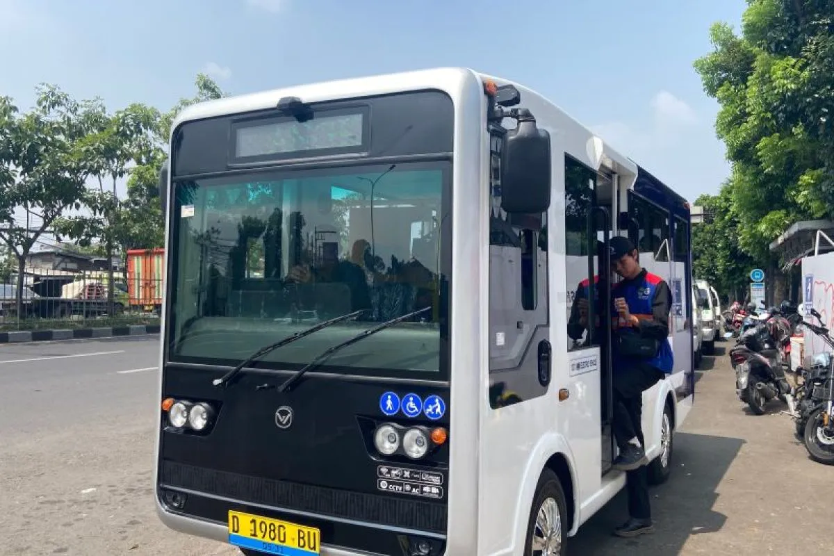 Bajaj dan Becak Listrik, Kunci Mobilitas Perkotaan Rendah Emisi