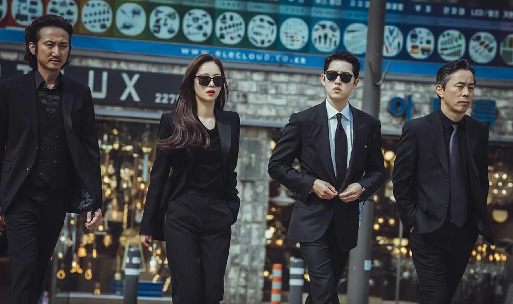 7 Drama dengan Pria Sukses Bersembunyi di Balik Masa Lalu Kelam