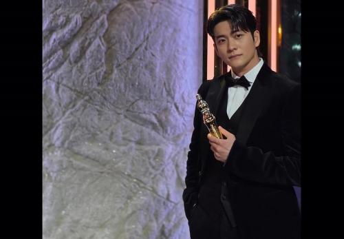 Lee Bo Young dan Kang Tae Oh Bersatu dalam Drama Hukum Keluarga Divorce Investigator Hong Mal Geum