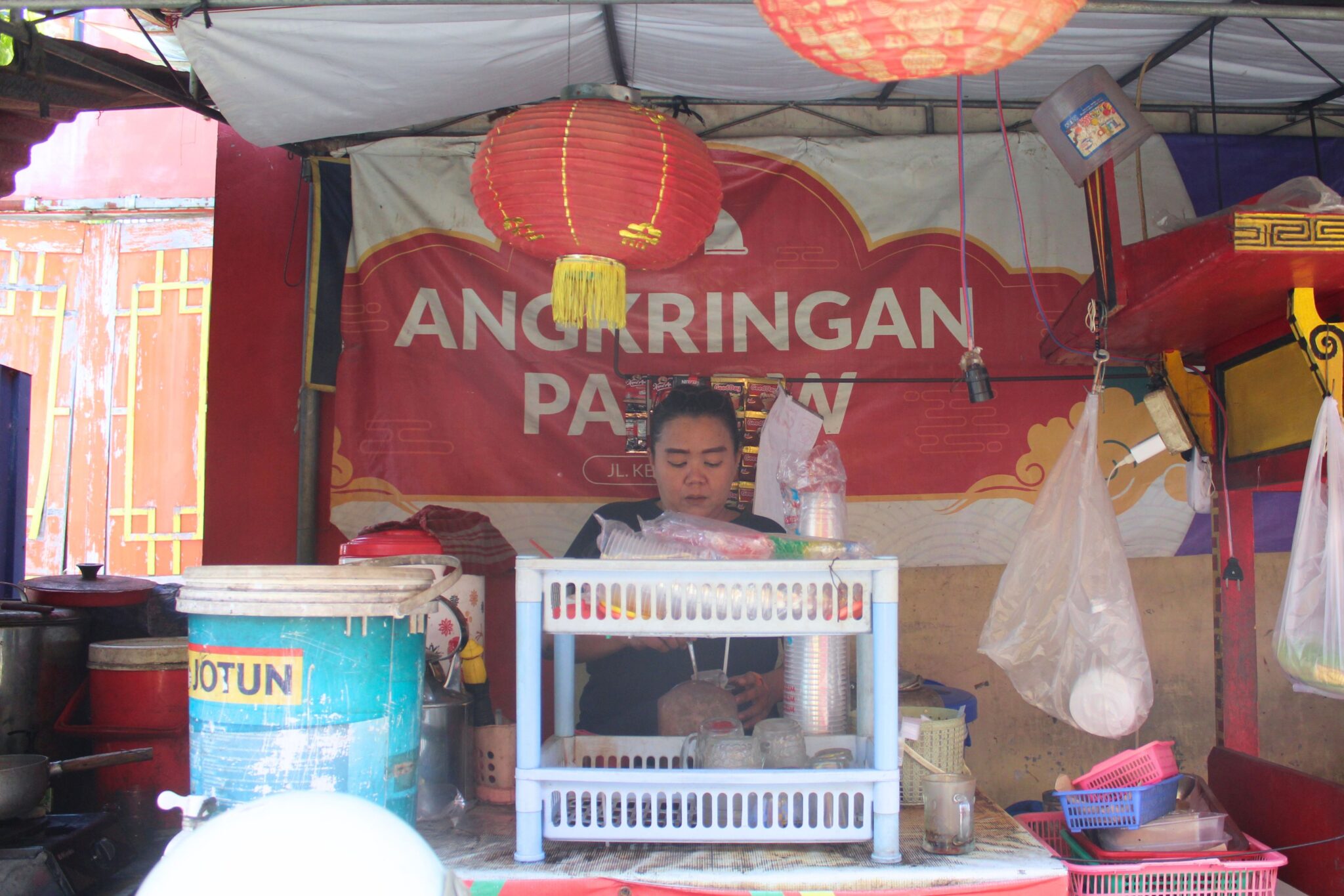 Angkringan Murah: Ruang Nongkrong Favorit yang Tetap Merakyat