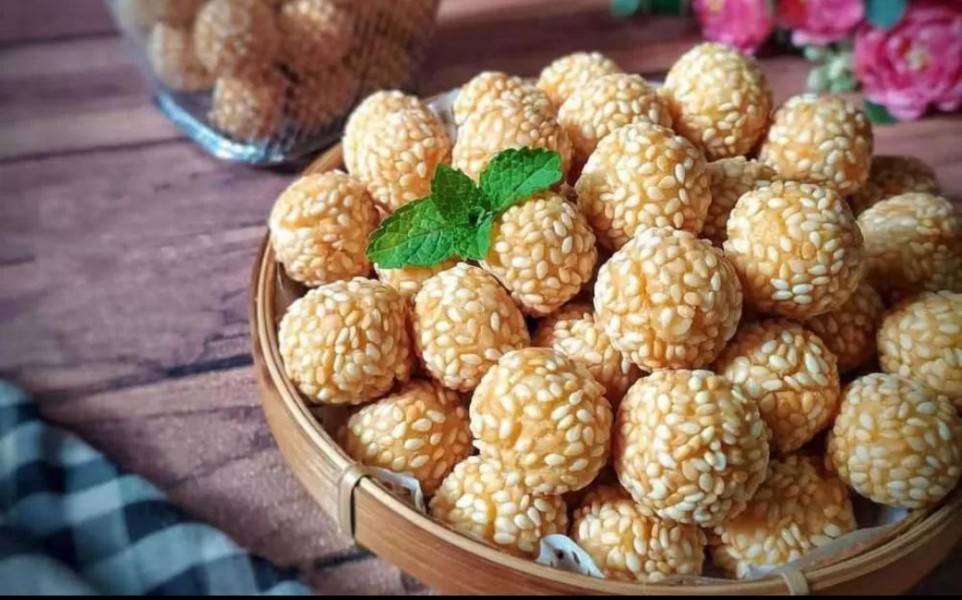 Dua Resep Kue Tradisional Berlapis: Talam Gula Merah dan Keciput Tepung Ketan