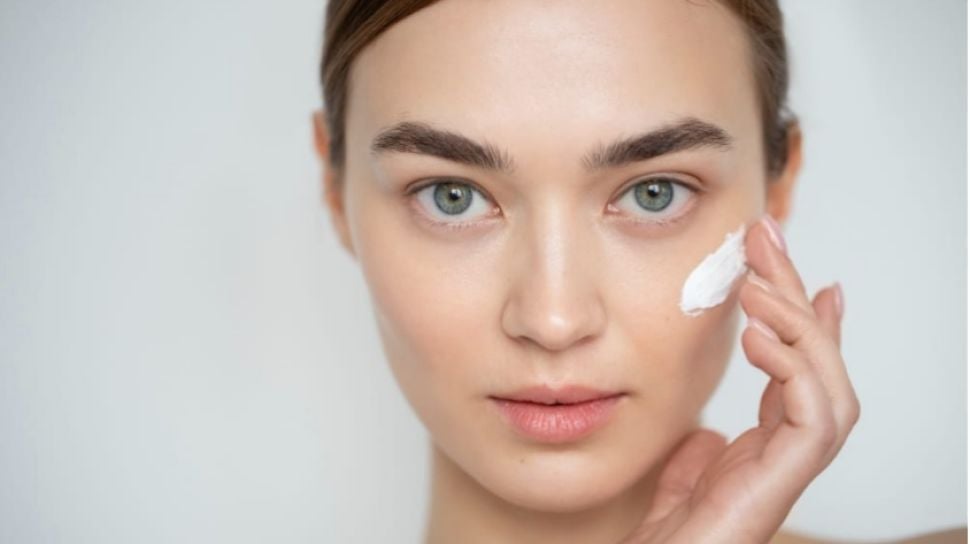 Pelembab Gel Ringan untuk Rutinitas Skincare Minimal
