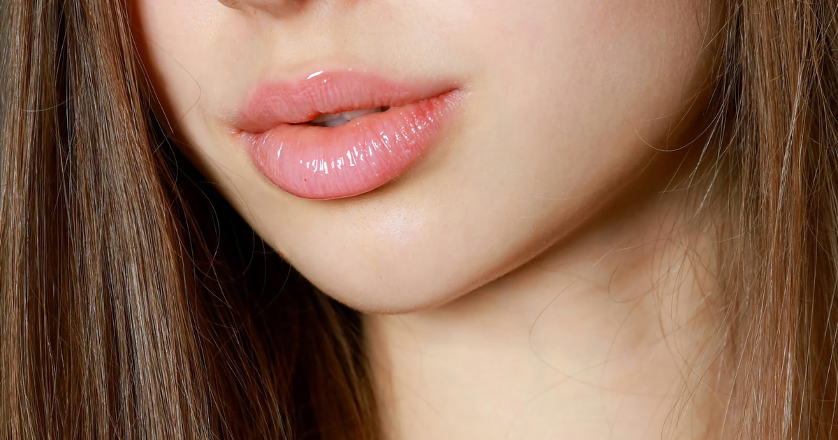 Tren Bloss Bibir: Plumpy Segar Tanpa Lip Gloss Lengket