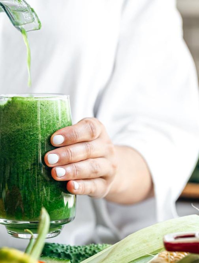 Jus Pembakar Lemak dan Smoothie Kiwi untuk Pencernaan Sehat