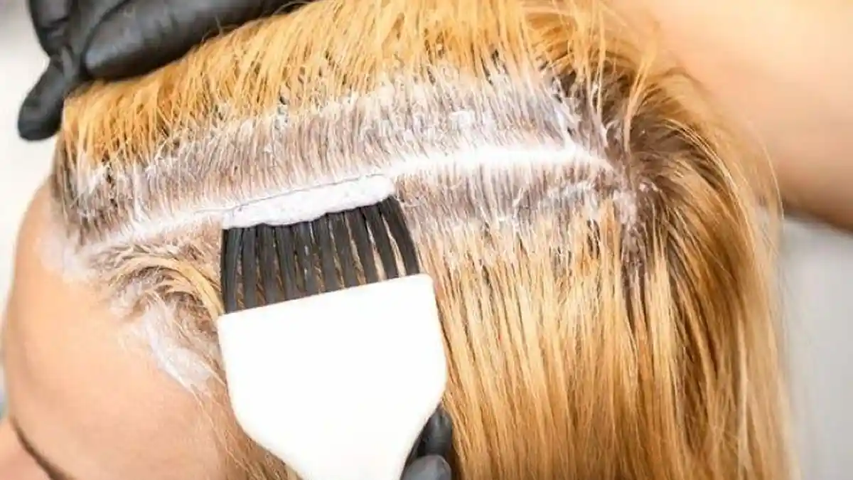 5 Kebiasaan Sehari-hari yang Diam-diam Merusak Rambut