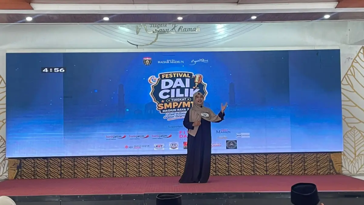 Membangun Akhlak Digital: Tanggung Jawab Remaja di Media Sosial