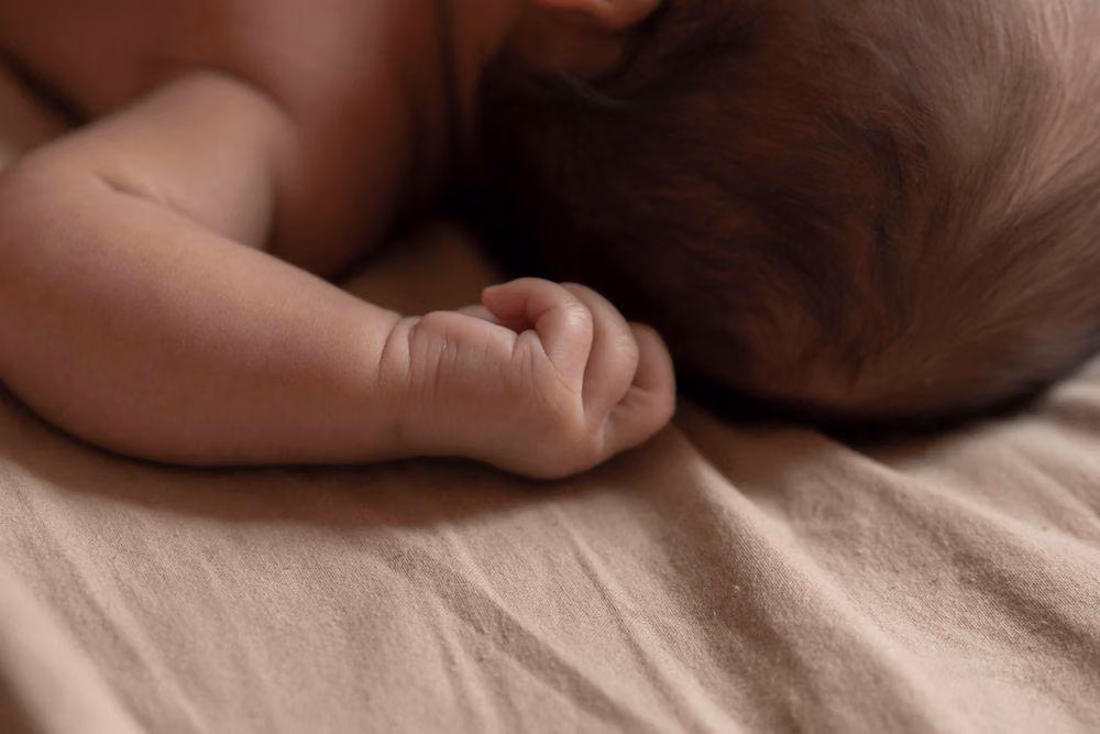 Susu Mentah dan Telur Mentah untuk Bayi: Stop Sebelum Terlambat