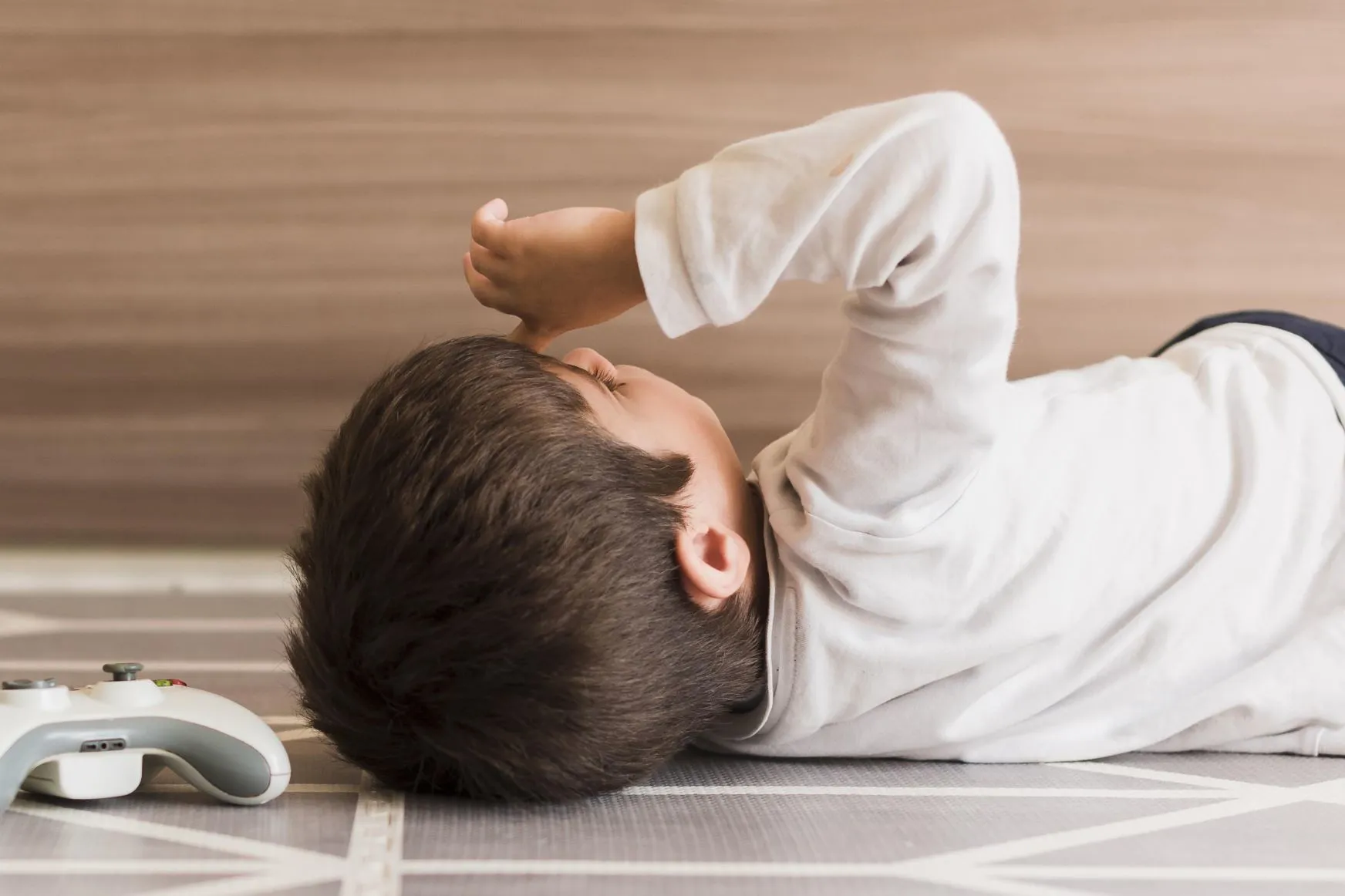 Mengapa Orang Tua Harus Tetap Tenang Saat Anak Tantrum
