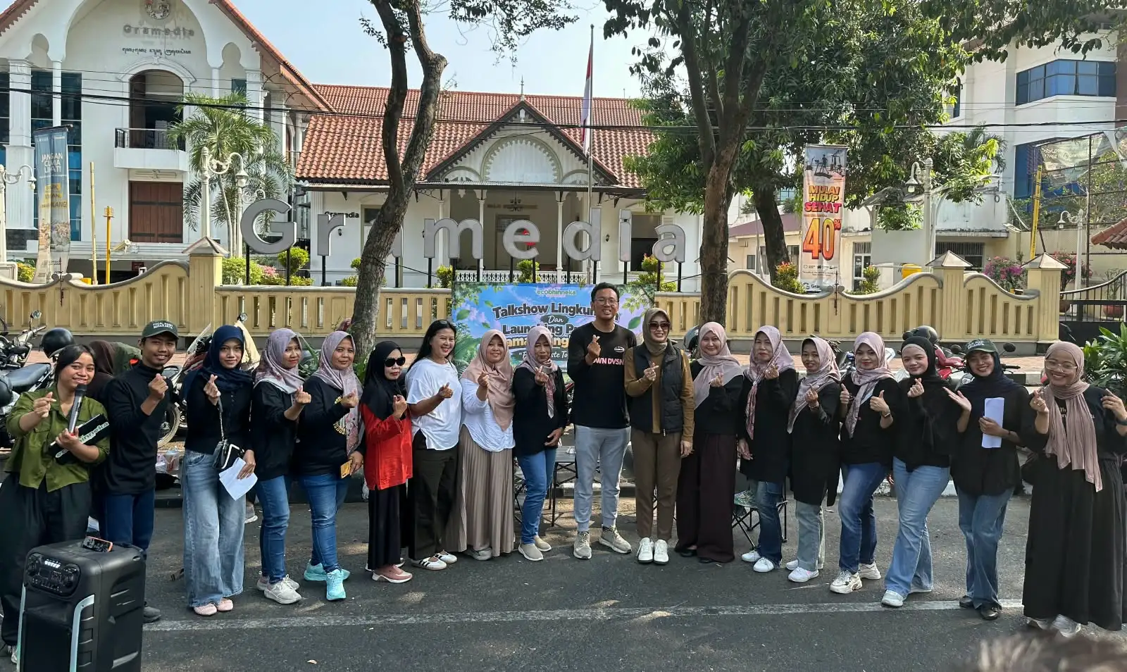 Dari Minyak Jelantah ke Lilin Aromaterapi: Ekonomi Sirkular yang Menenangkan