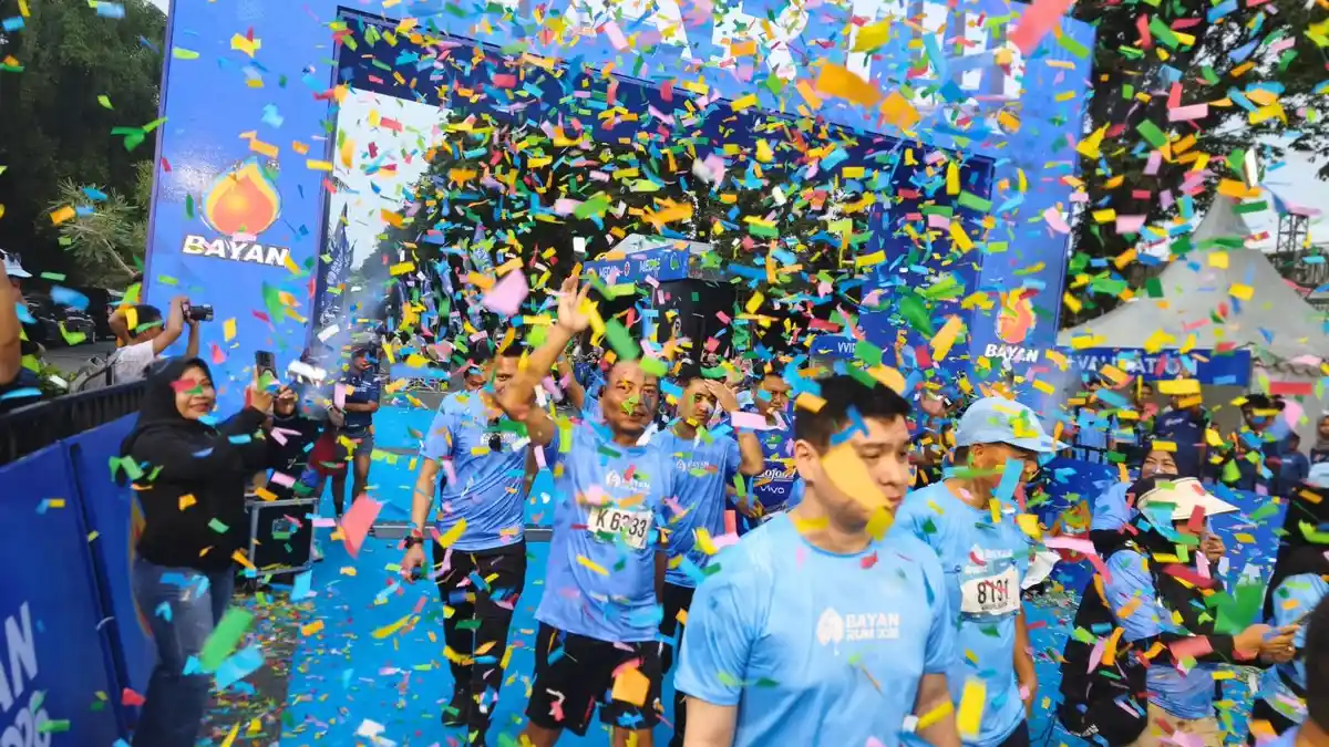 6.700 Pelari Ramaikan Bayan Run di Lapangan Merdeka