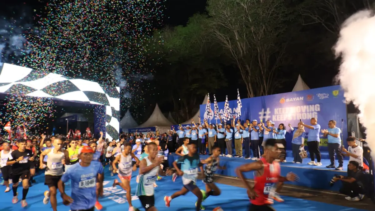 6.700 Pelari Ramaikan Bayan Run di Lapangan Merdeka
