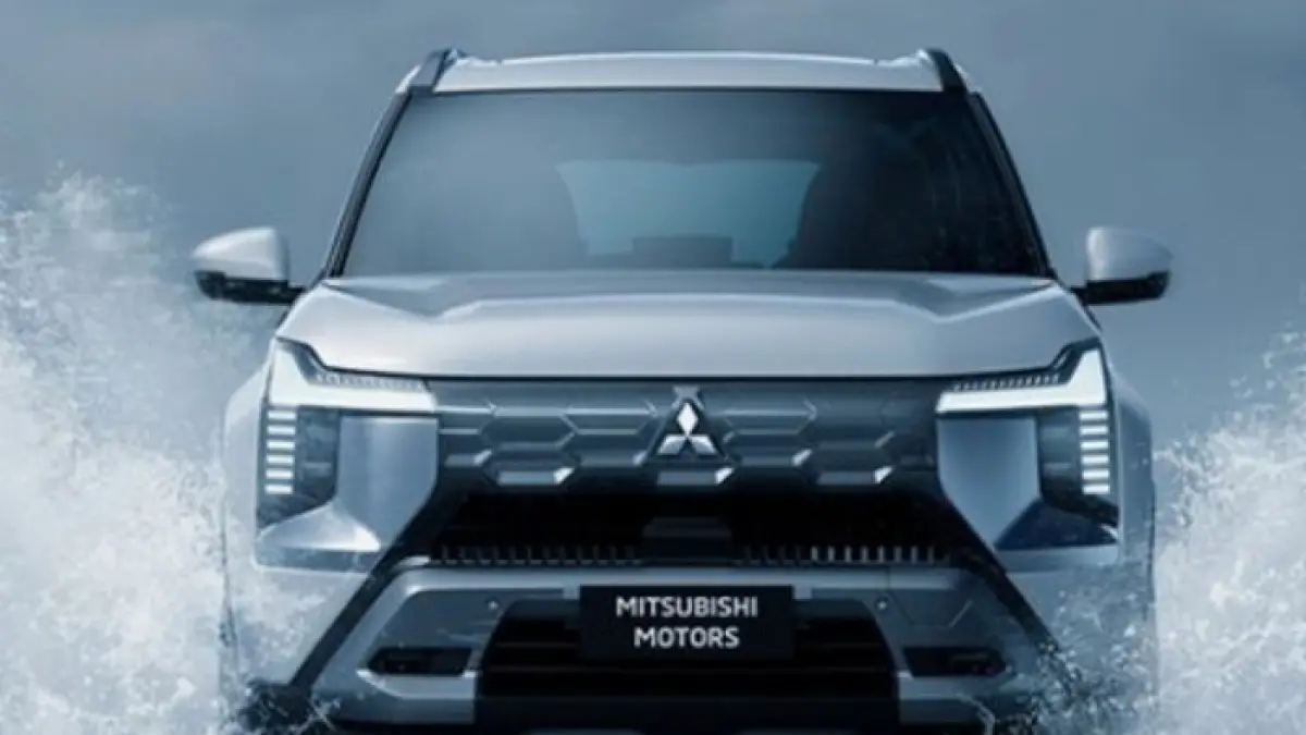 Mitsubishi Destinator vs Toyota Rush: Pilih SUV 7 Penumpang yang Tepat untuk Keluarga