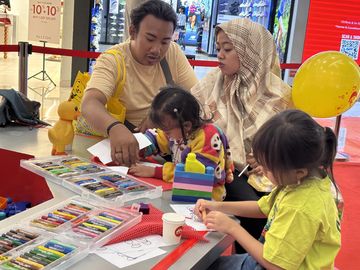 Workshop Kreatif Keluarga: Teknologi Digital Bertemu Aktivitas Edukatif