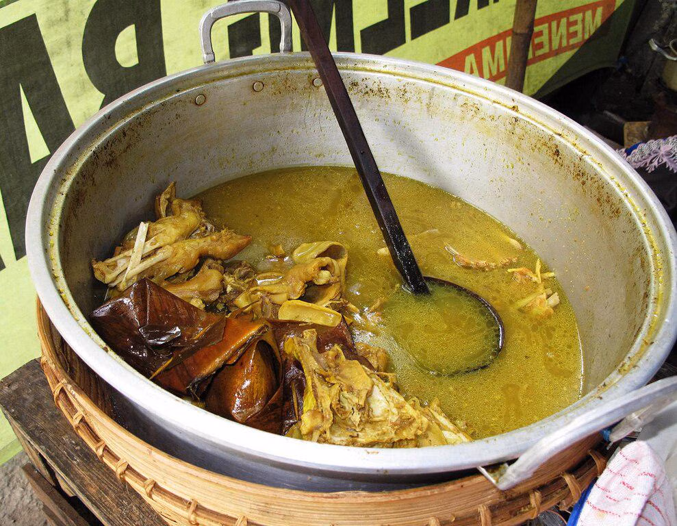 Panduan Lengkap Kuliner Legendaris: Dari Tengkleng Solo hingga Bakmi Jawa Semarang