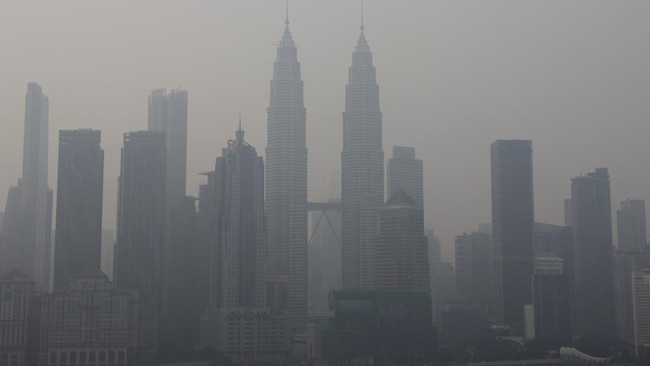 Kabut Asap Lintas Negara Memaksa ASEAN Naikkan Taraf Diplomasi
