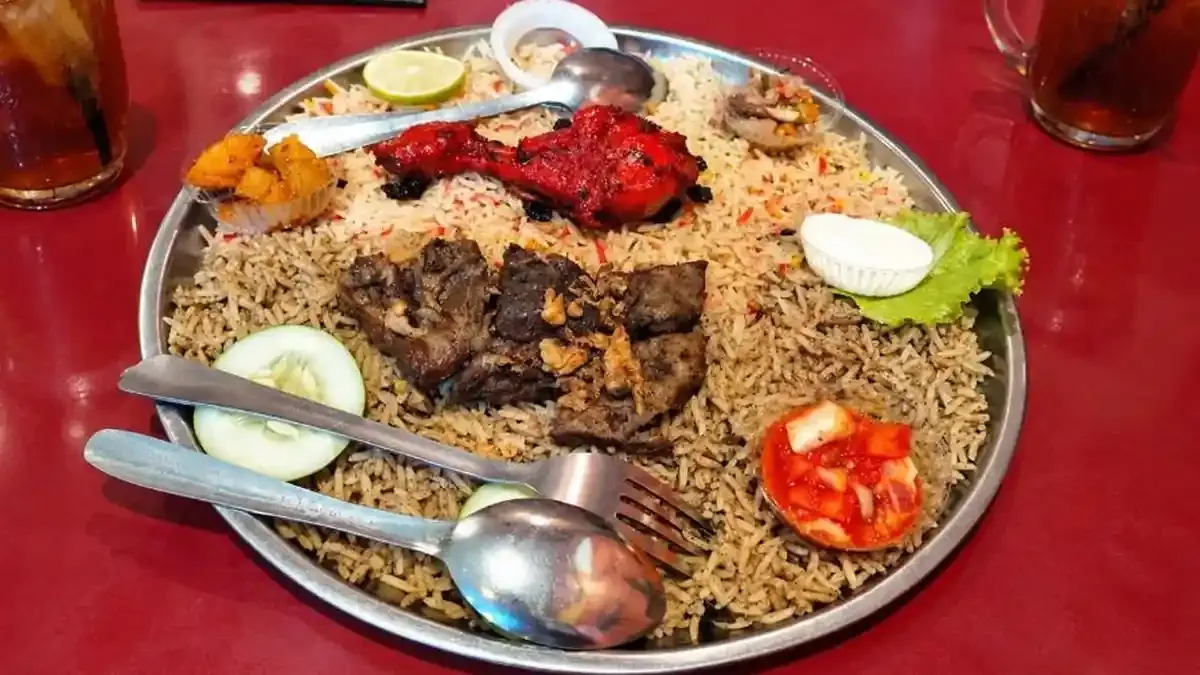 Nasi Kebuli Solo dan Sate Ayam Semarang: Panduan Kuliner Legendaris Jawa Tengah