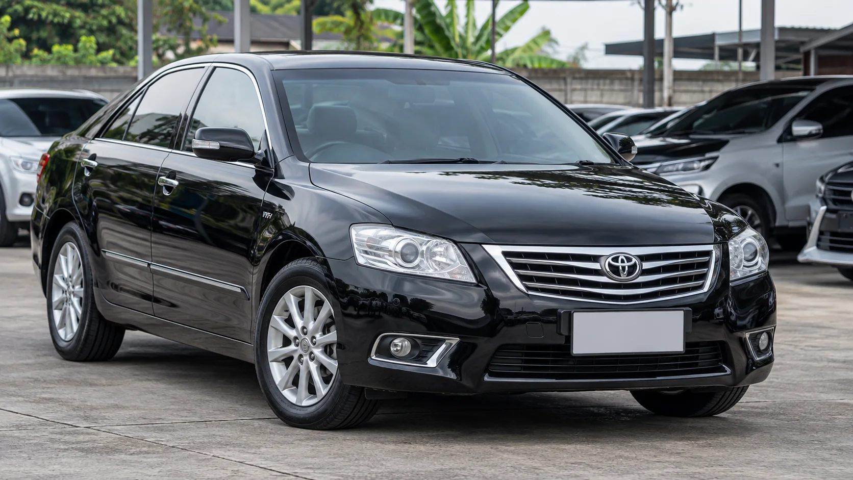 Toyota Vellfire dan Camry Bekas: Panduan MPV-Sedan Mewah Terjangkau