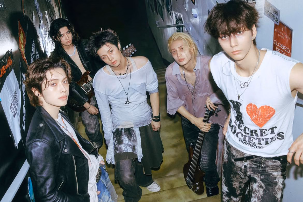 ILLIT dan Xdinary Heroes: Mini Album K-pop yang Menyayat Emosi