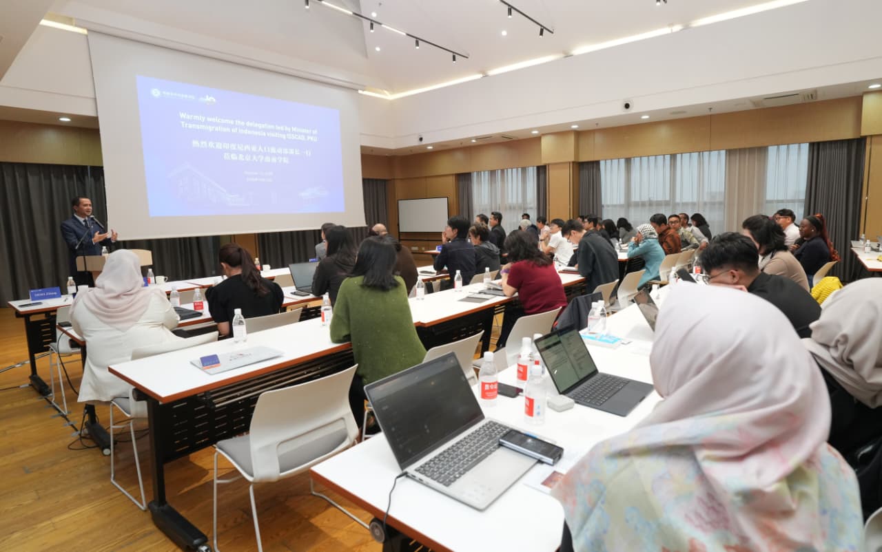 Transmigrasi dan Industrialisasi Luar Jawa: Saatnya Riset Serius