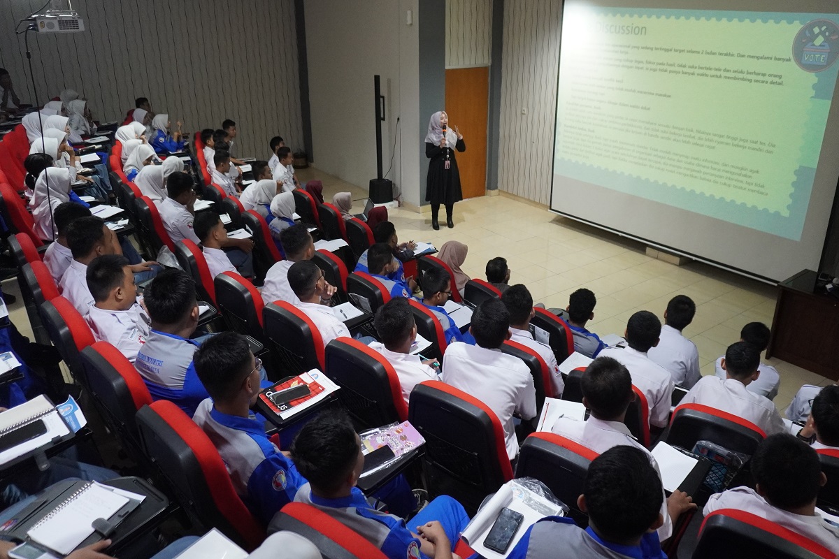 Kemitraan Industri Jadi Kunci Lulusan SMK Langsung Terserap Kerja