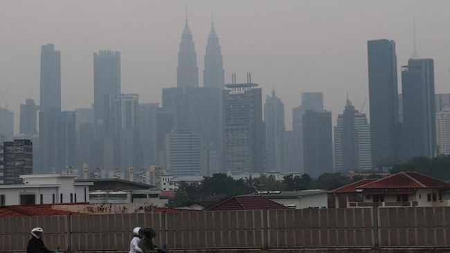 Kabut Asap Lintas Negara Memaksa ASEAN Naikkan Taraf Diplomasi