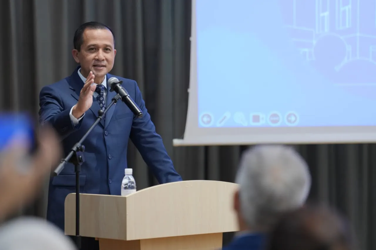 Transmigrasi dan Industrialisasi Luar Jawa: Saatnya Riset Serius