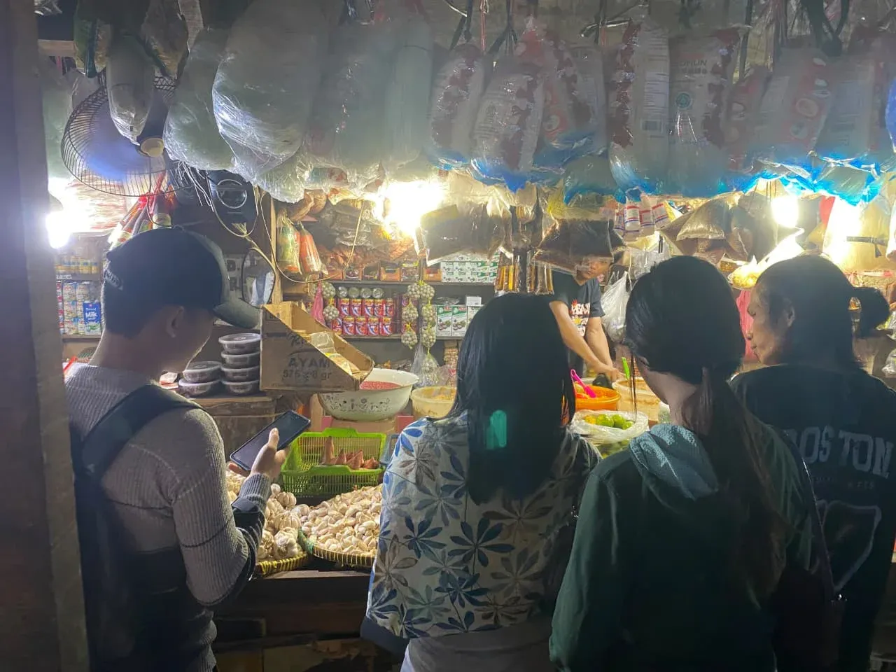 Bawang Merah dan Telur Bergejolak: Saatnya Belanja Lebih Cerdas di Pasar