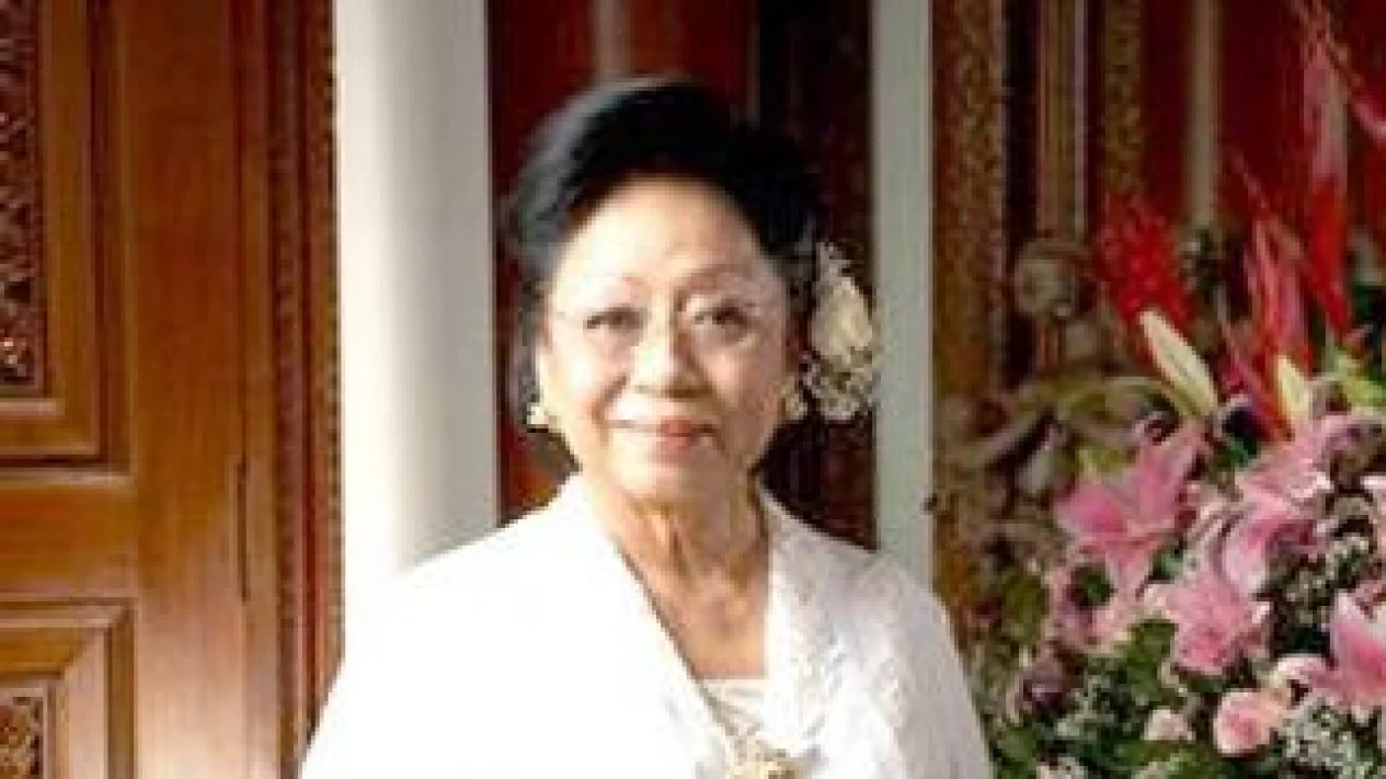 Dari Guru ke Imperium Kecantikan: Kisah Martha Tilaar