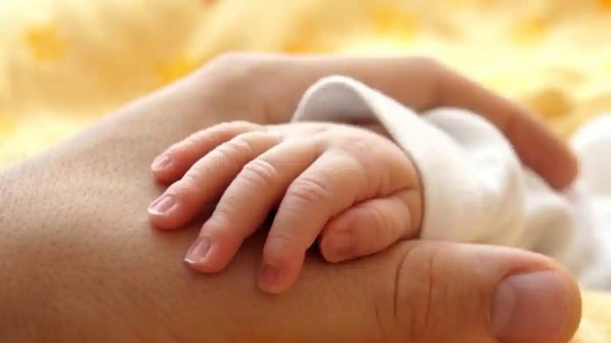 Bahaya Telur Mentah untuk Bayi Baru Lahir yang Sering Diremehkan