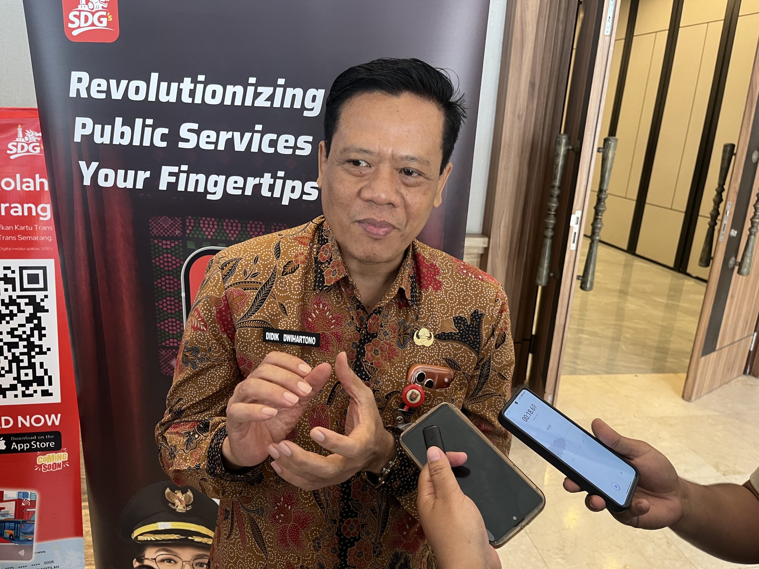 Kota-Kota Besar Tertibkan Kabel Semrawut dengan Jaringan Bawah Tanah