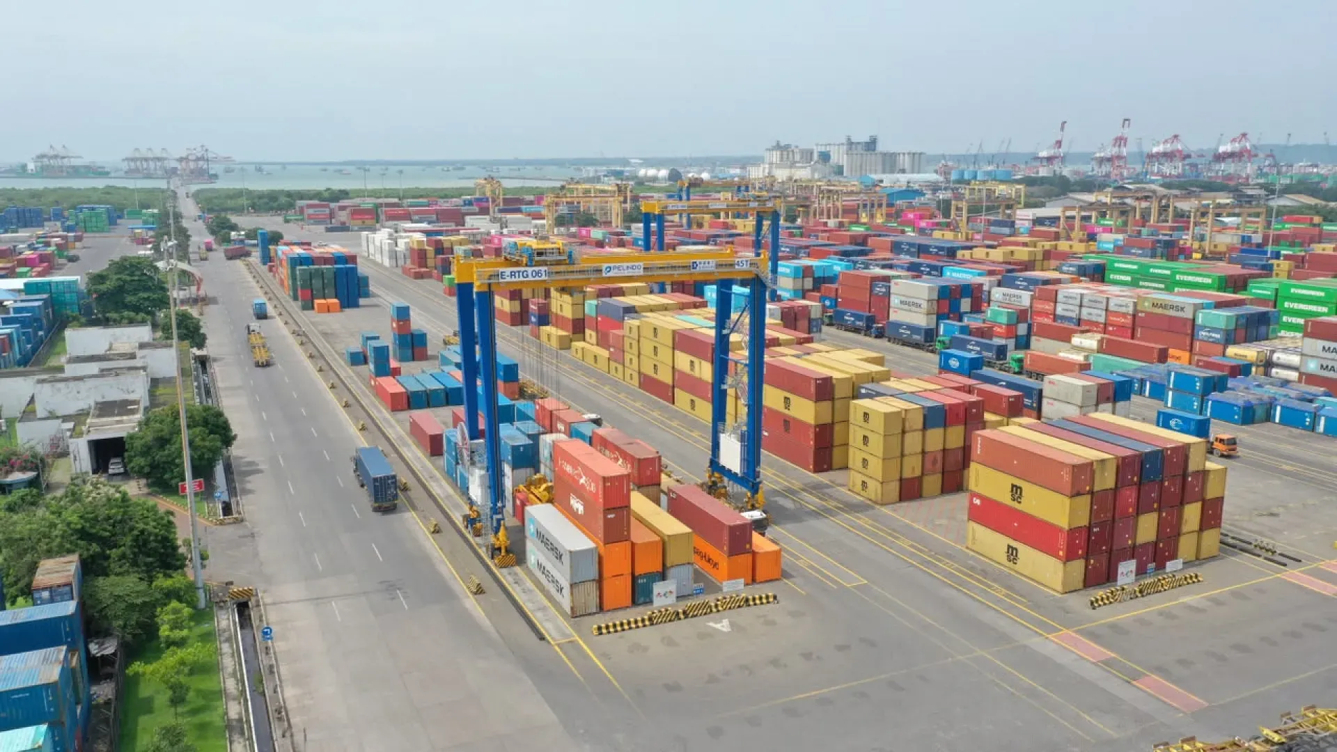 Pelabuhan Surabaya Catat Rekor 122.876 TEUs, Ekspor Jadi Motor Logistik Timur