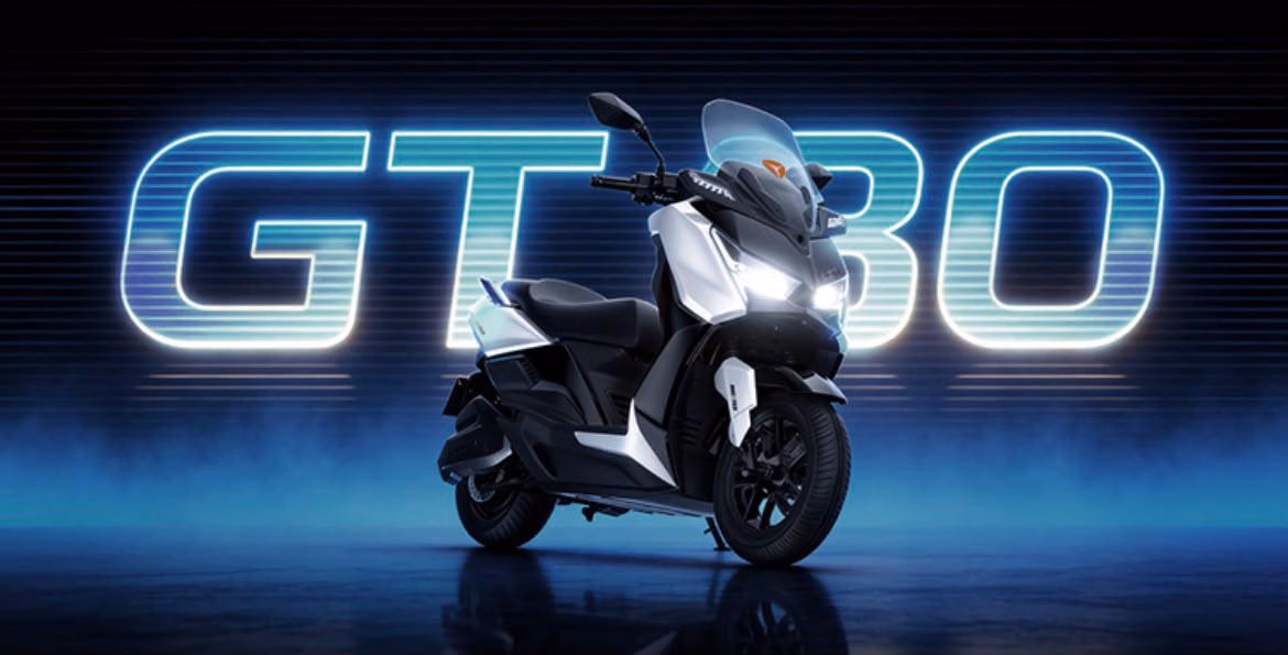 Review Yadea GT80: Motor Listrik Jarak Jauh dengan Baterai 190 km