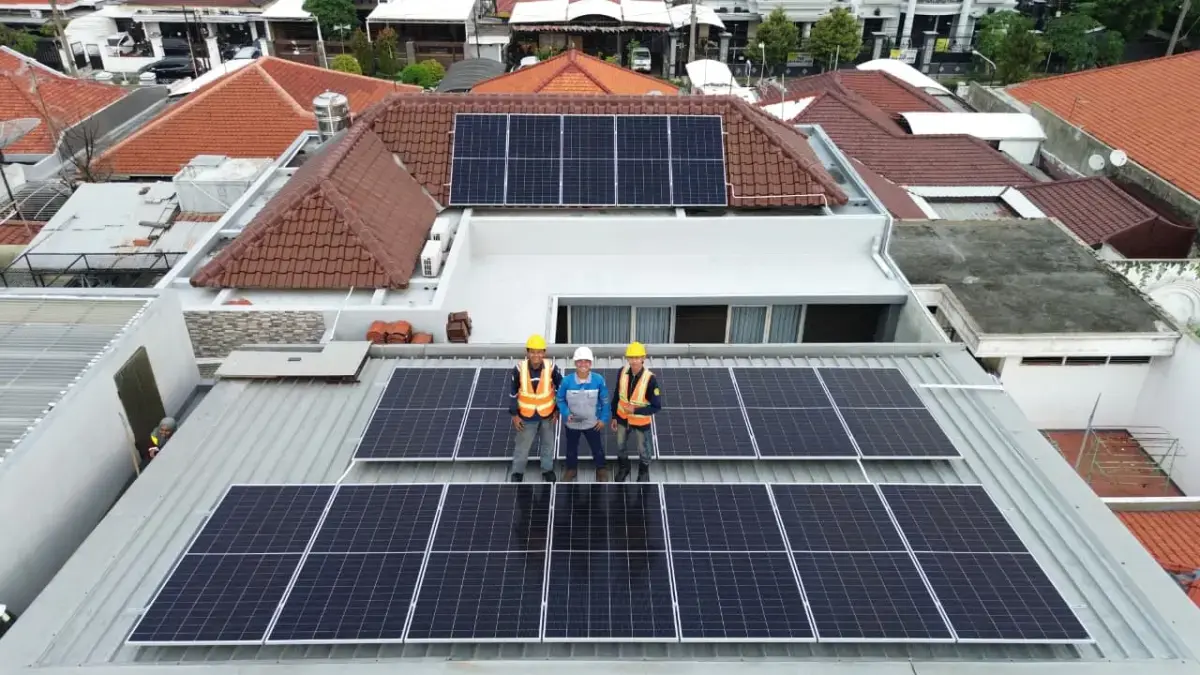 Biaya PLTS Dua Kali Lipat India: Regulasi dan TKDN Menggerus Mimpi 100 GW