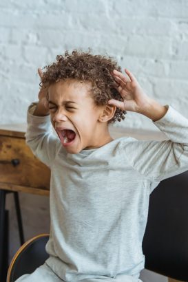Membedakan Tantrum, Meltdown, dan Overload pada Anak