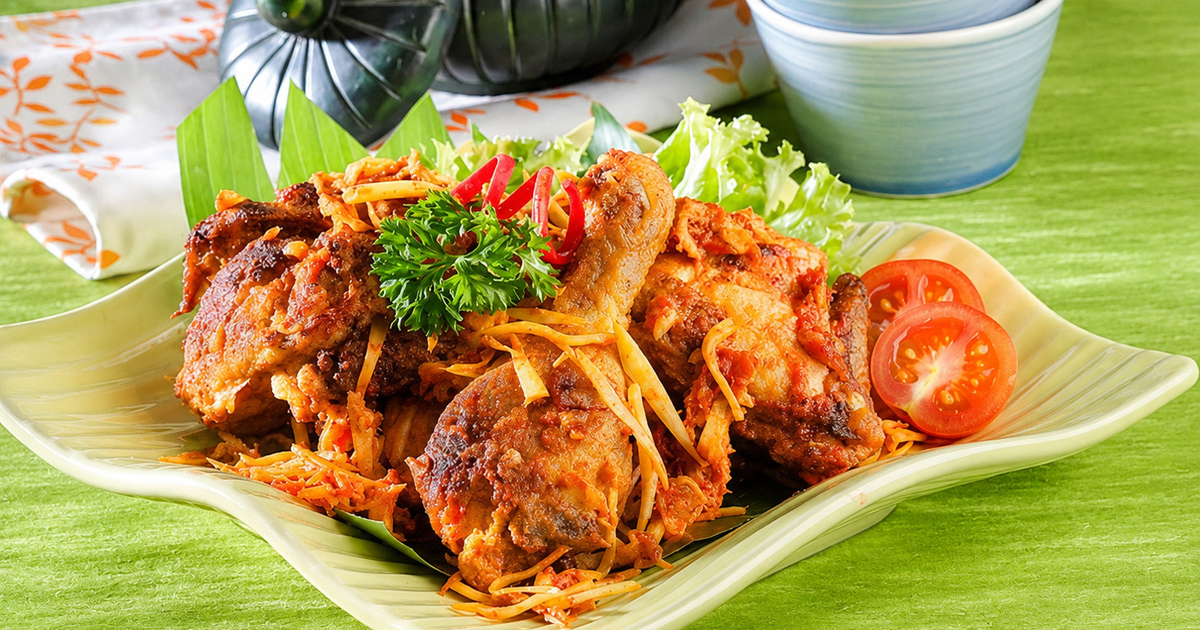 Resep Ayam Penyet Pedas: Cabe Ijo vs Sambal Mangga
