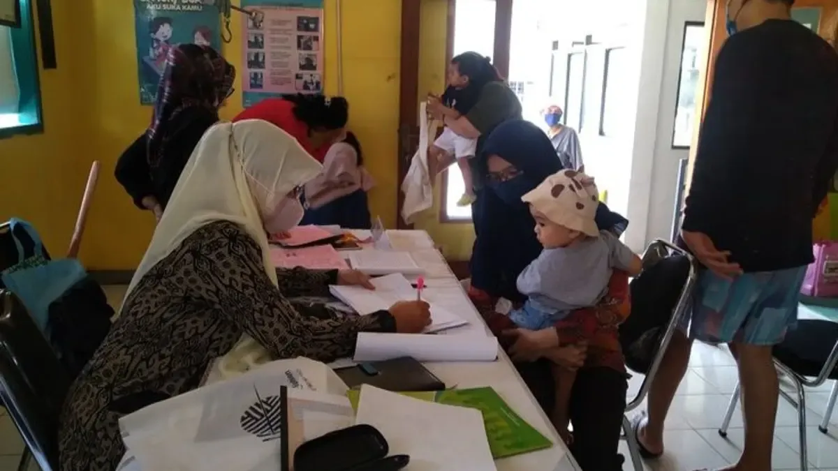 Buruh Desak Kenaikan Upah Minimum: Tuntutan, Argumen, dan Arah Kebijakan