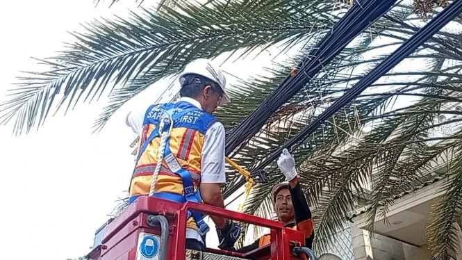 Kota-Kota Besar Tertibkan Kabel Semrawut dengan Jaringan Bawah Tanah