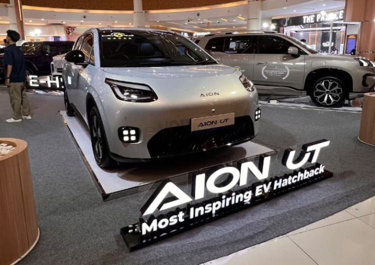 AION UT Urban: Jok Elektrik, Setir Kulit, dan Bagasi Otomatis
