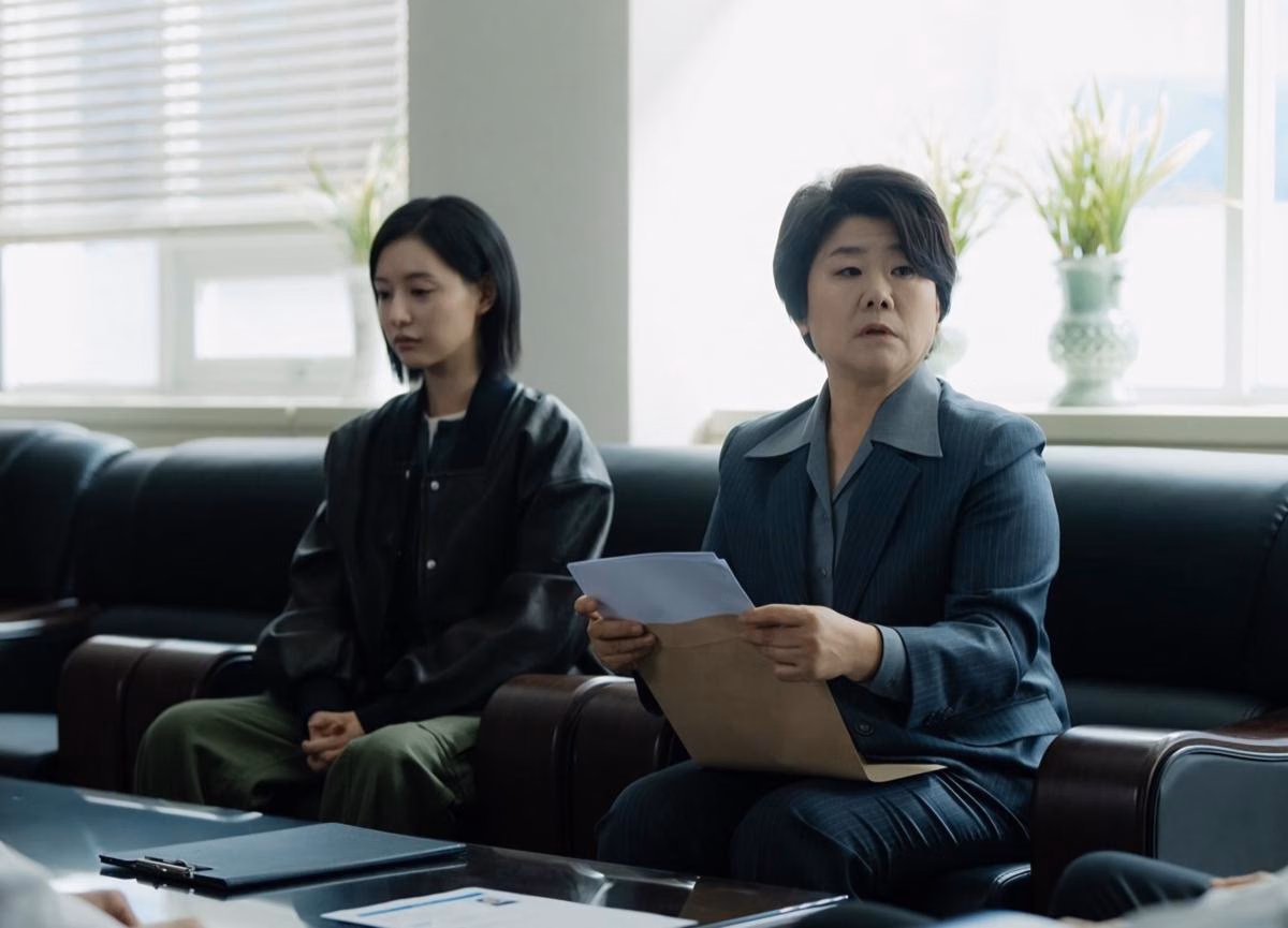 Tiga Drama Rumah Sakit yang Mengukir Transformasi Lee Jung Eun