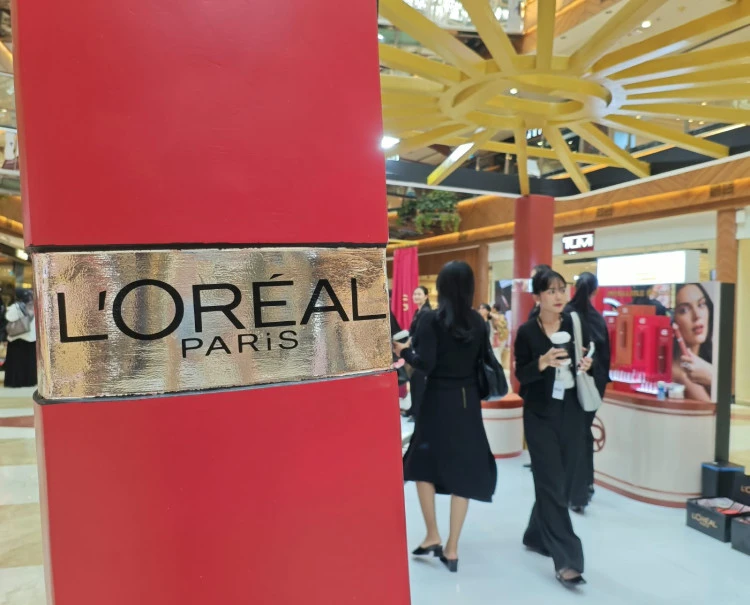 Infaillible Lip Salon: Cara Baru Memilih Lipstik Matte dan Glossy