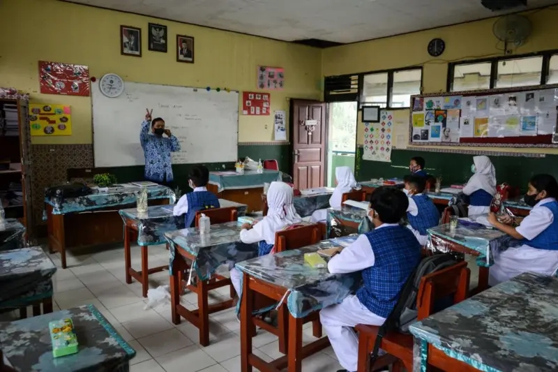 Siswa Andalkan AI untuk Tugas, Tapi Takut Tak Paham