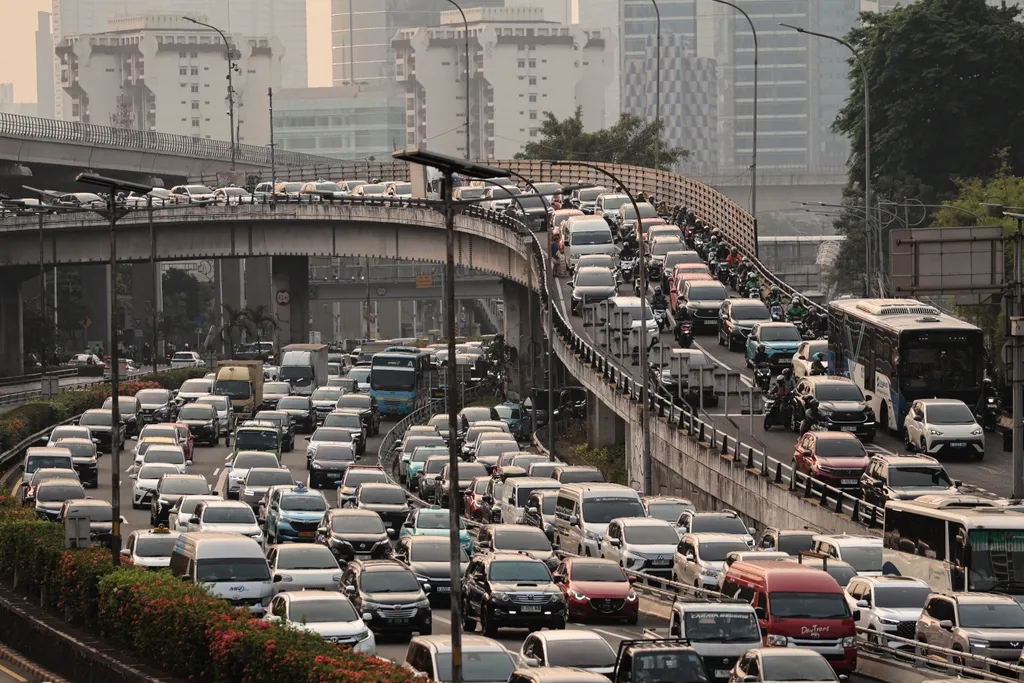 Operasi Gebrak Pagi: Gebrakan Serius Atasi Macet Jakarta
