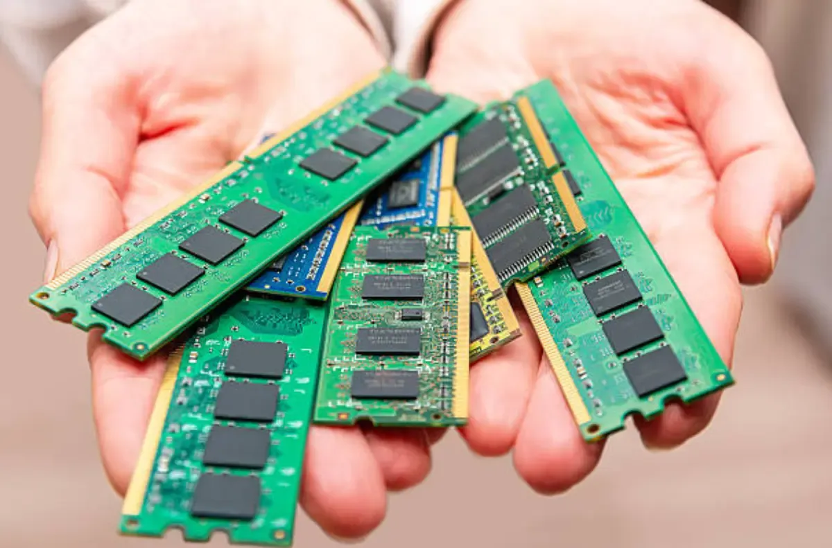 DDR4 vs DDR5: Pilihan Memori Terbaik untuk Budget Builder