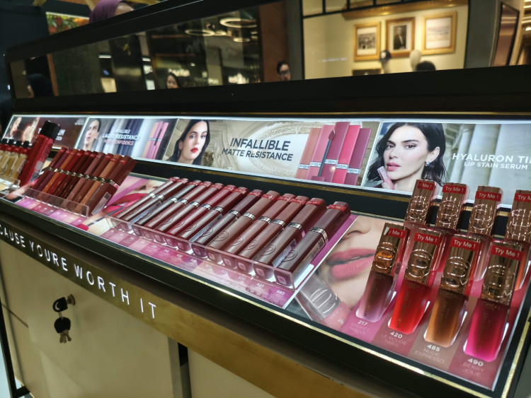 Infaillible Lip Salon: Cara Baru Memilih Lipstik Matte dan Glossy
